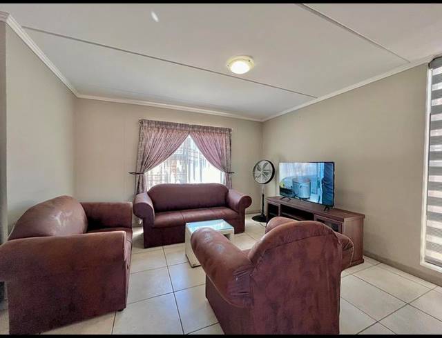 3 BEDROOM TOWNHOUSE FOR SALE IN AMBERFIELD